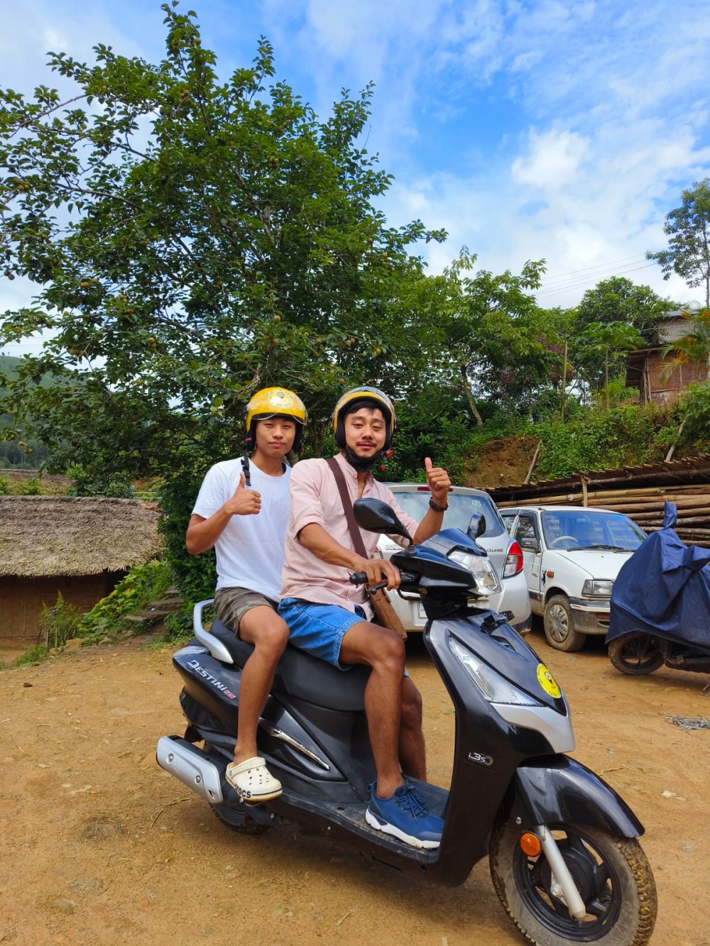 Two-wheeler taxi service was launched in Mon town on June 26. The two-wheeler taxi service which began today was launched by Imkumwapang, District Transport Officer, Mon.